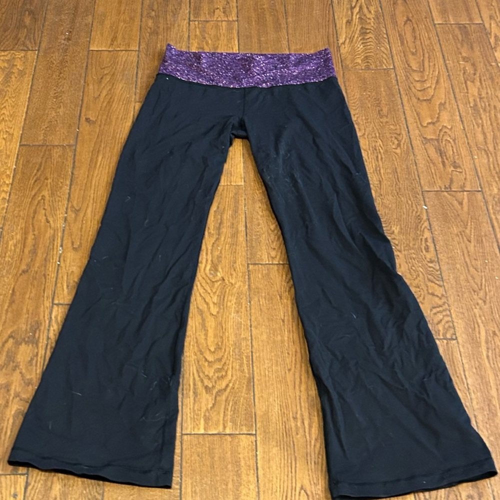 LuLuLemmon.  extra Long Yoga pants